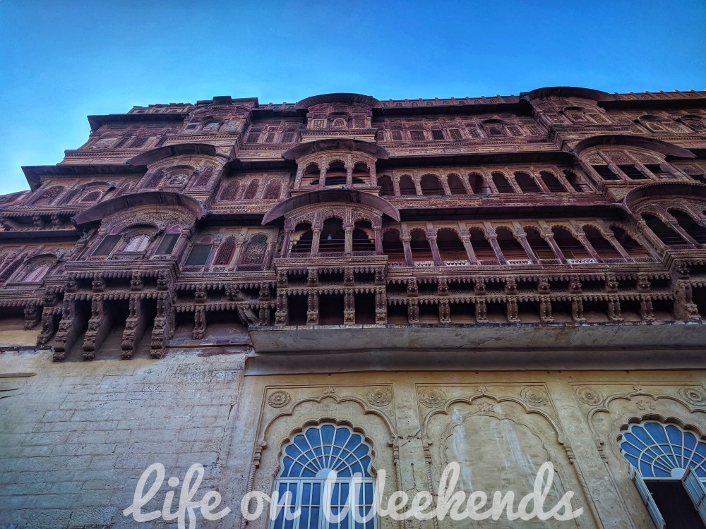 AFE2DA7A-9859-4EA7-ACA1-615625E3EE56